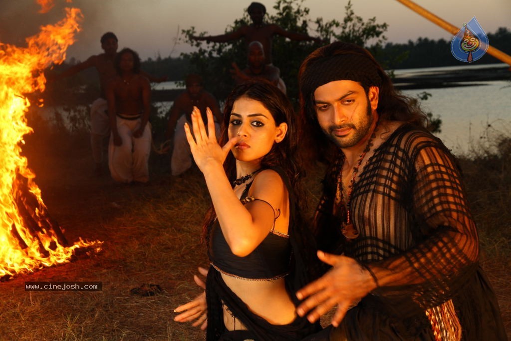 Urumi Movie New Stills - 40 / 56 photos