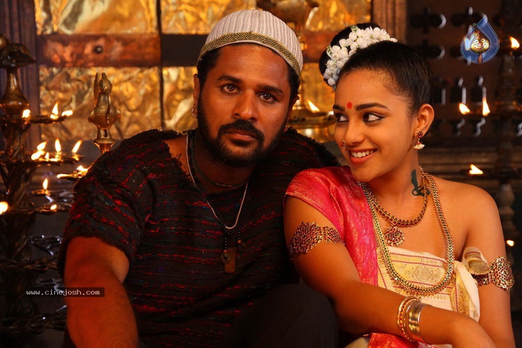 Urumi Tamil Movie Stills - 1 / 21 photos