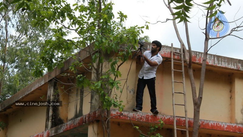 Usuru Movie New Stills - 24 / 67 photos