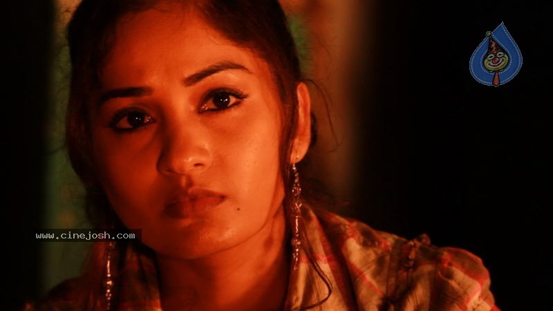 Usuru Movie New Stills - 35 / 67 photos