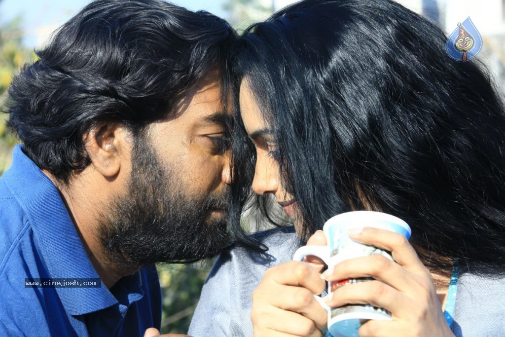 Uyirin Osai Tamil Movie Stills - 49 / 90 photos