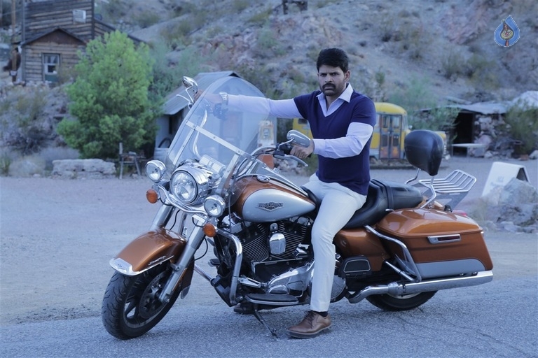 Vaadu Osthadu Movie Stills - 7 / 20 photos