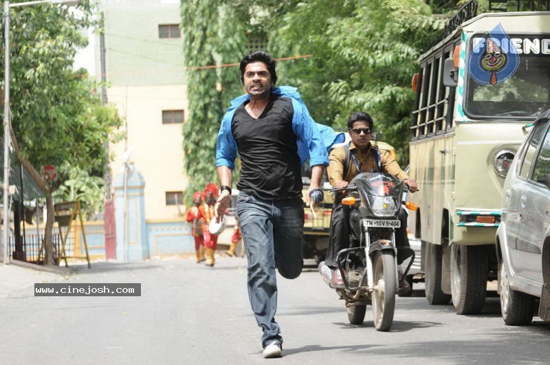 Vaanam Movie Stills - 20 / 26 photos