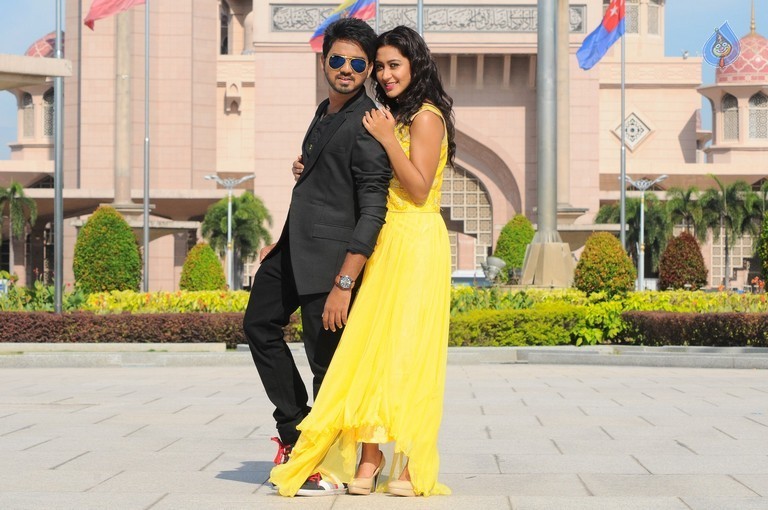 Vaanavillu Movie New Photos - 9 / 13 photos