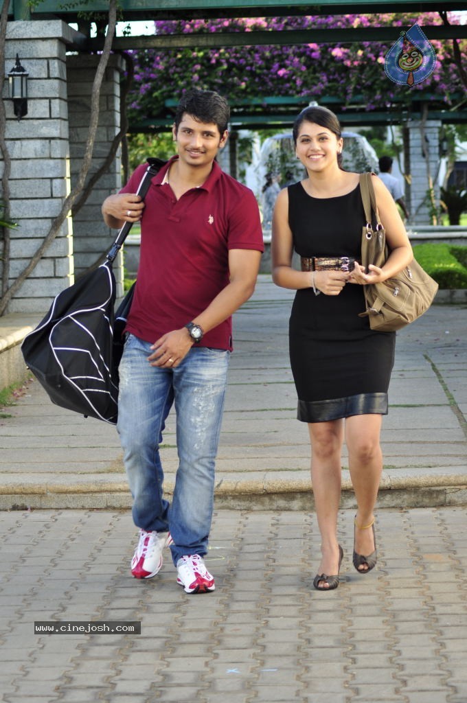 Vachchadu Gelichadu Movie Stills - 19 / 45 photos