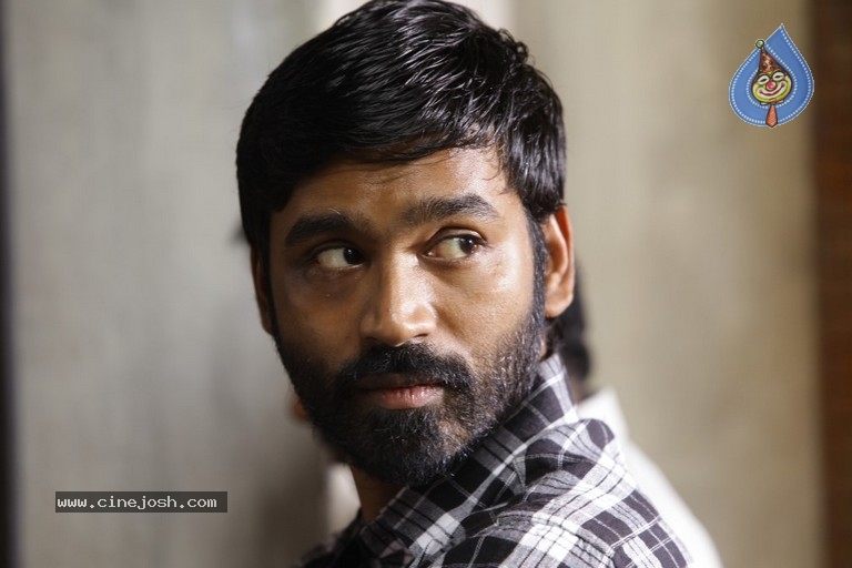 Vada Chennai Movie Stills - 10 / 21 photos