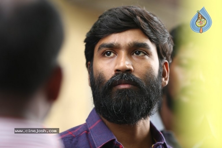 Vada Chennai Movie Stills - 15 / 21 photos