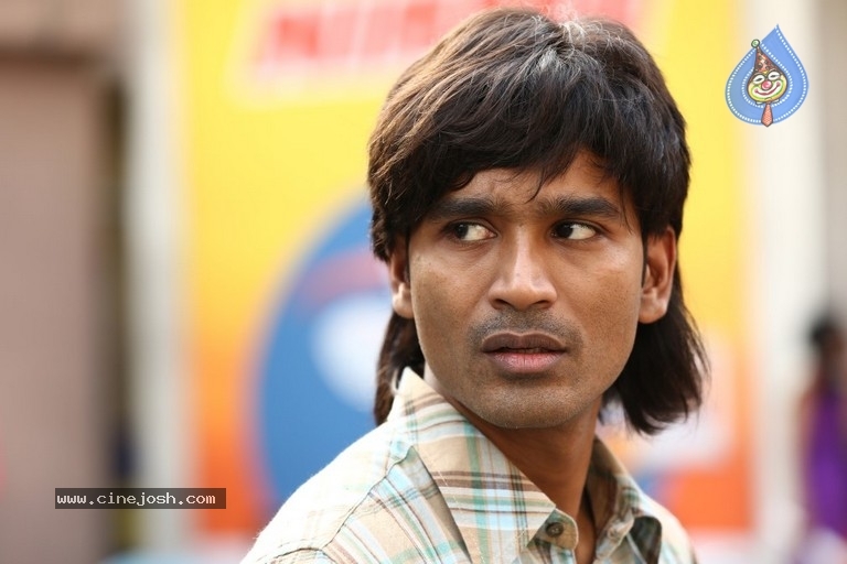 Vada Chennai Movie Stills - 19 / 21 photos