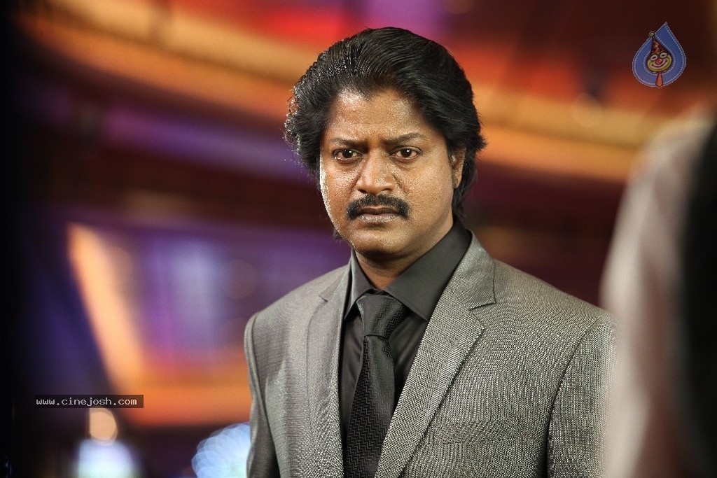 Vai Raja Vai Tamil Movie Stills - 34 / 35 photos