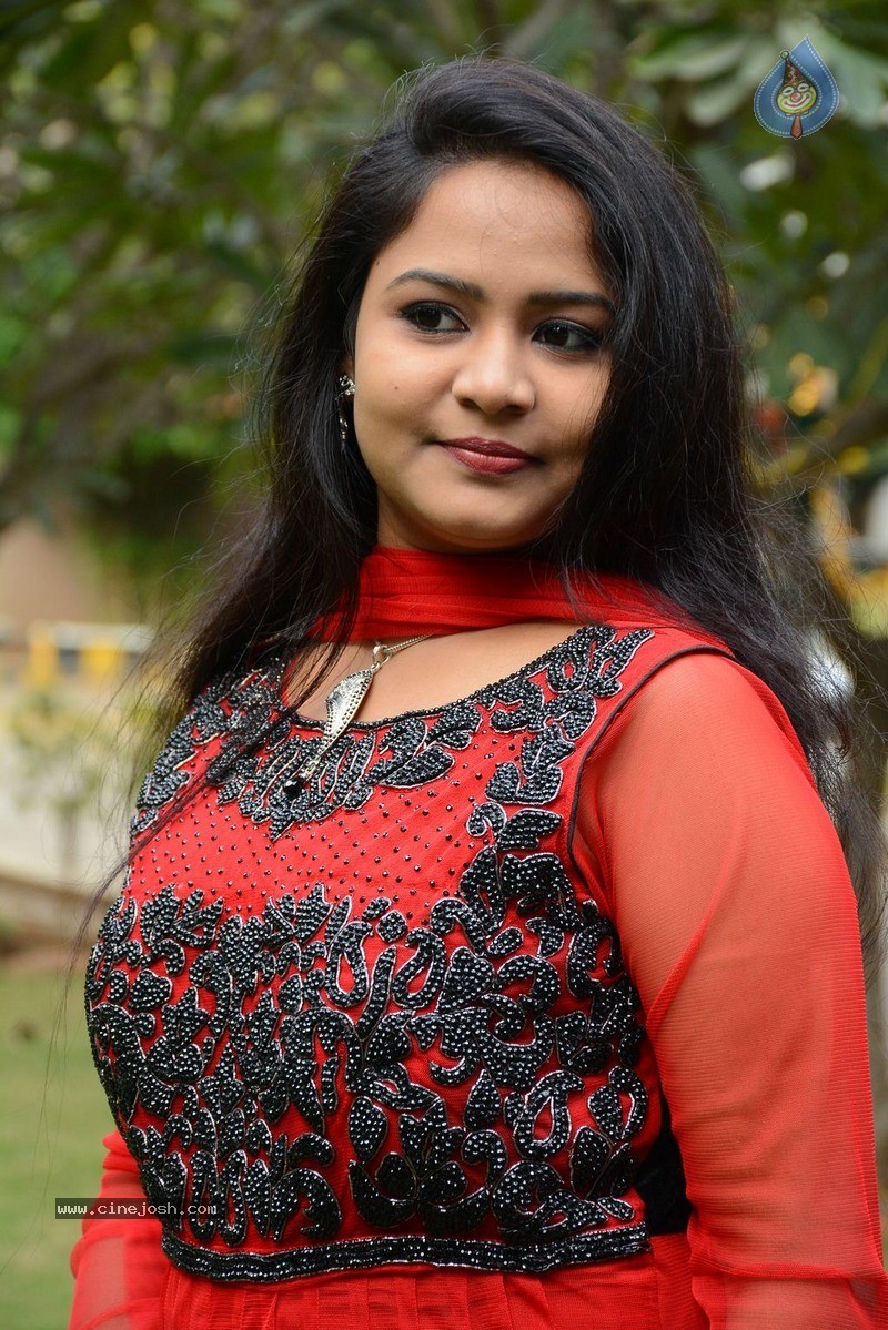 Vajram Tamil Movie Stills - 28 / 66 photos