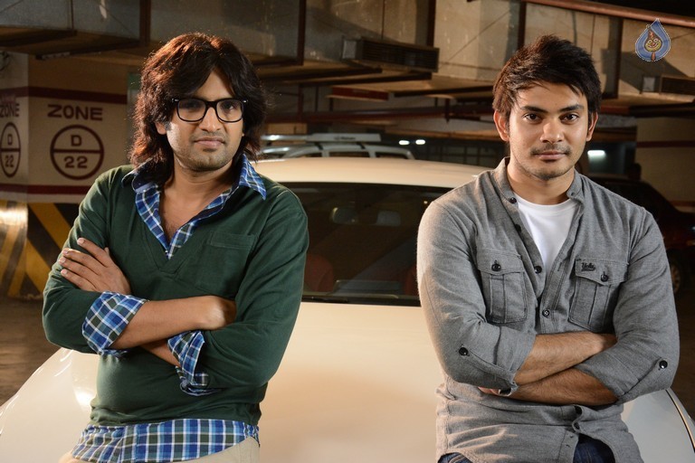 Valeba Raja Tamil Film Photos - 12 / 18 photos