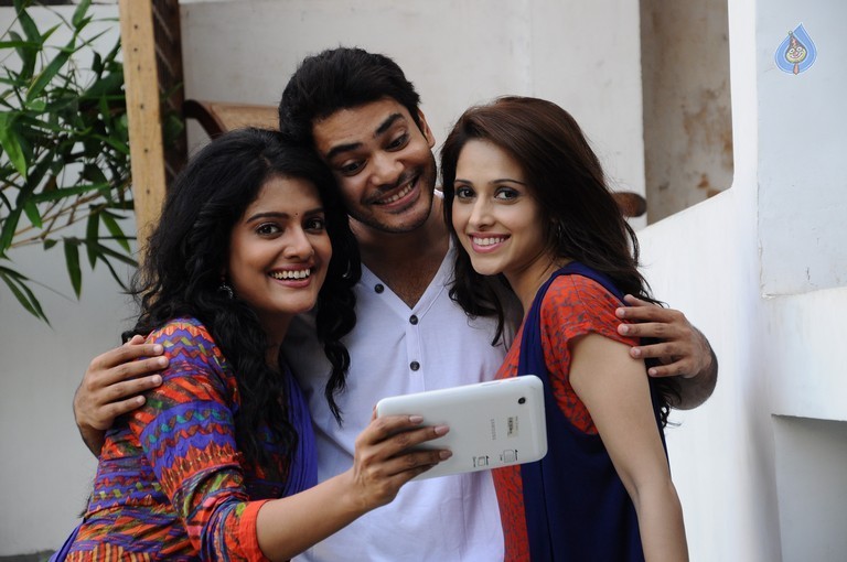 Valeba Raja Tamil Film Photos - 18 / 18 photos