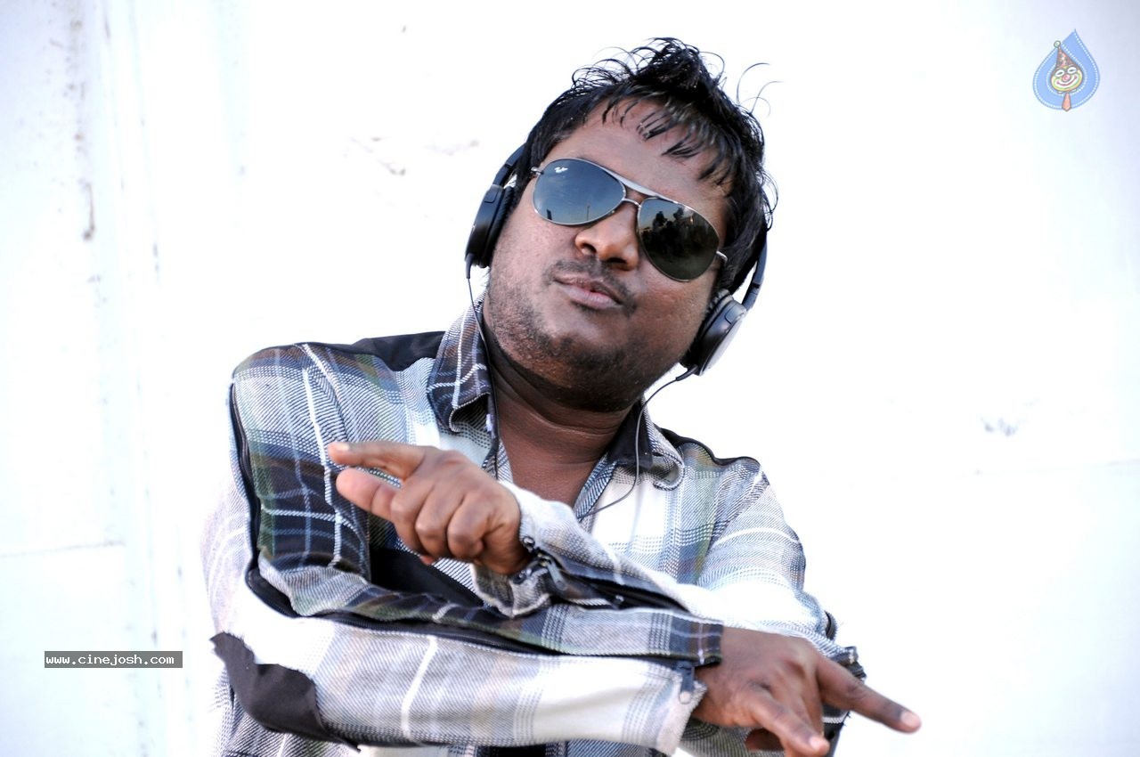 Vandanam Movie New Stills - 3 / 11 photos