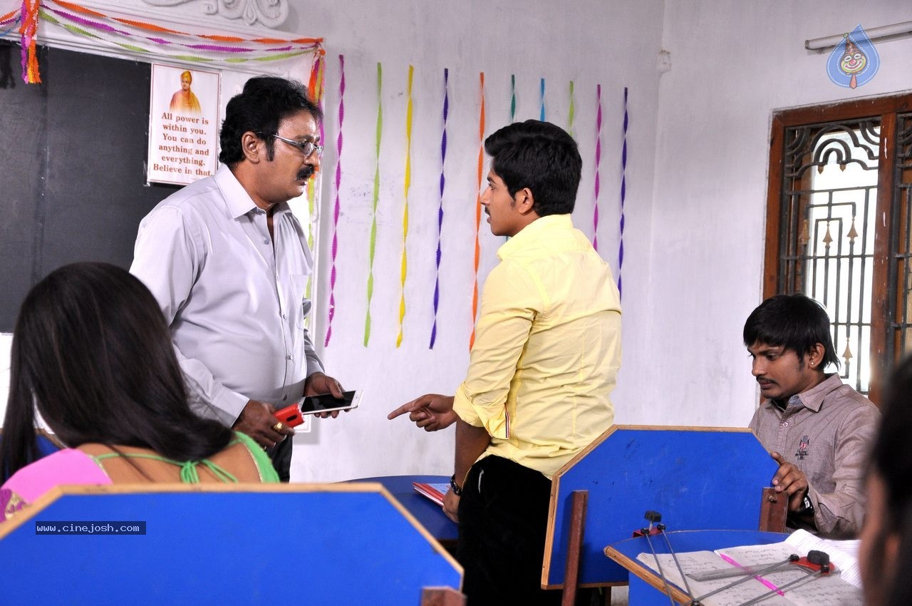 Vandanam Movie New Stills - 10 / 11 photos