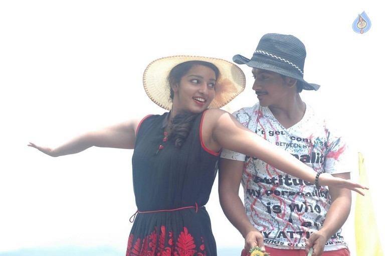 Vandanam Photos n Posters - 16 / 48 photos