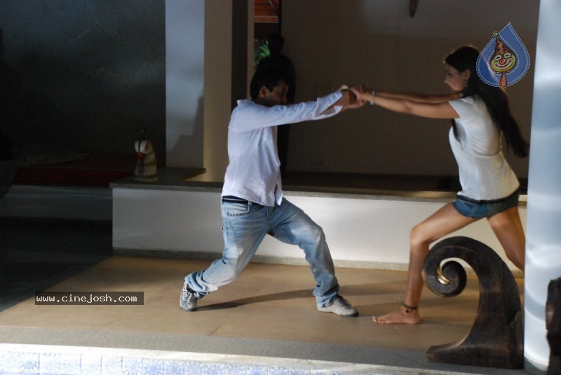 Varaprasad and Pottiprasad Movie New Stills - 25 / 119 photos