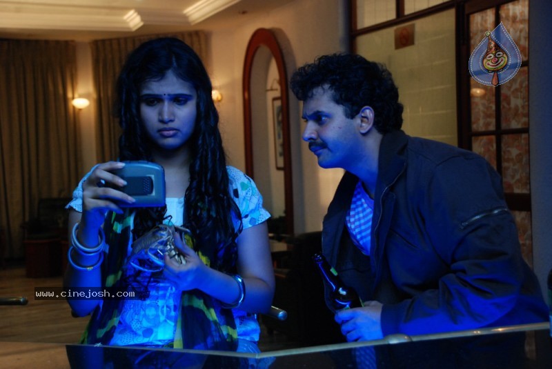 Varaprasad and Pottiprasad Movie New Stills - 96 / 119 photos
