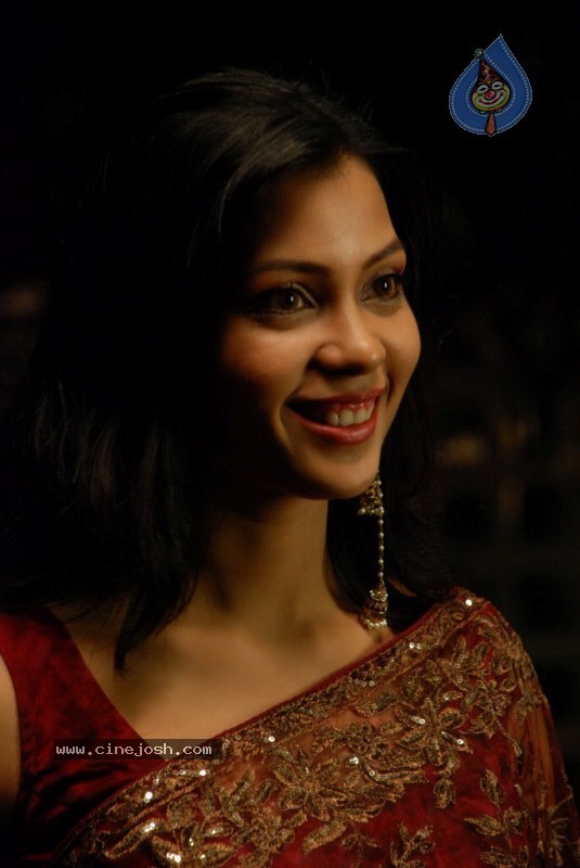 Varaprasad and Pottiprasad Movie New Stills - 98 / 119 photos