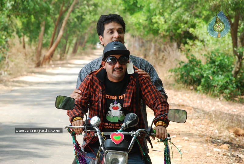 Varaprasad & Pottiprasad Movie Stills - 92 / 176 photos