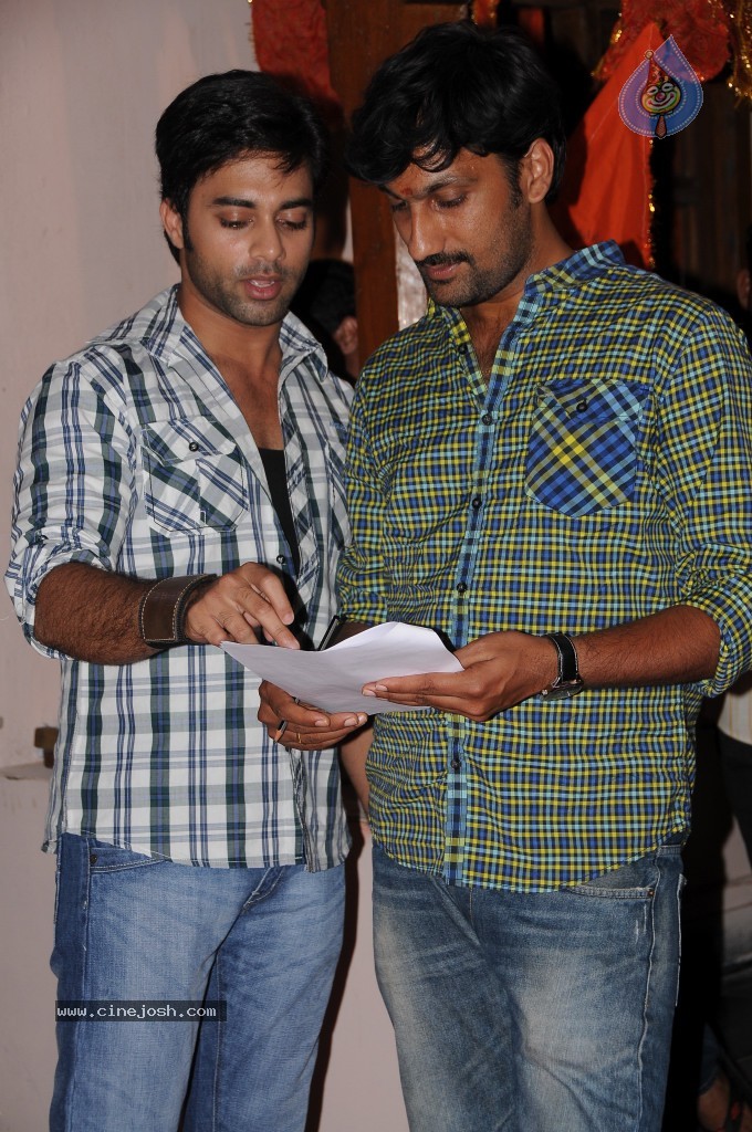 Vasool Raja Movie Latest Stills - 25 / 103 photos