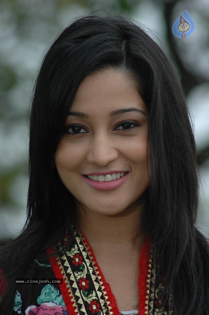 Vasool Raja Movie Latest Stills - 69 / 103 photos