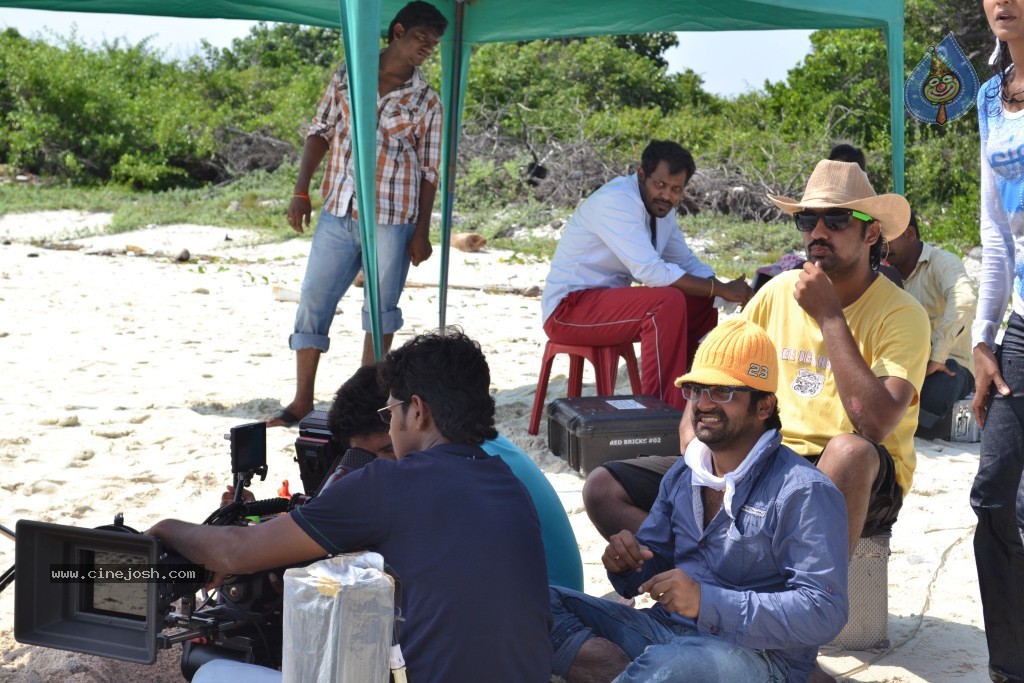 Vasool Raja Movie New Stills - 2 / 9 photos