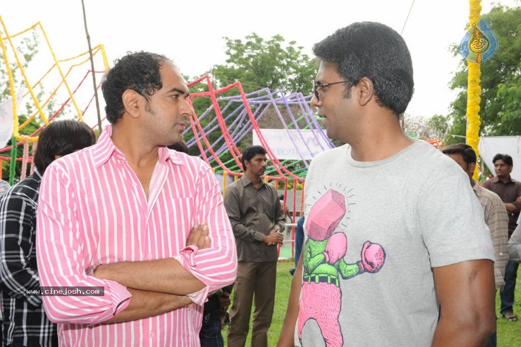 Vasul Raja Movie Opening - 35 / 100 photos