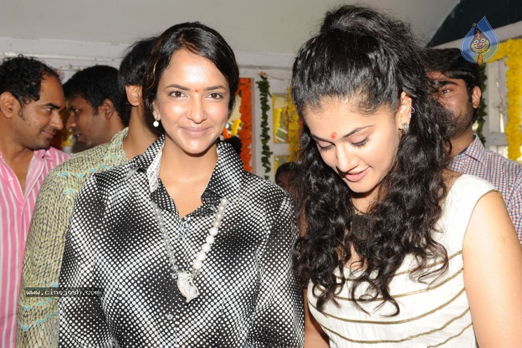 Vasul Raja Movie Opening - 71 / 100 photos