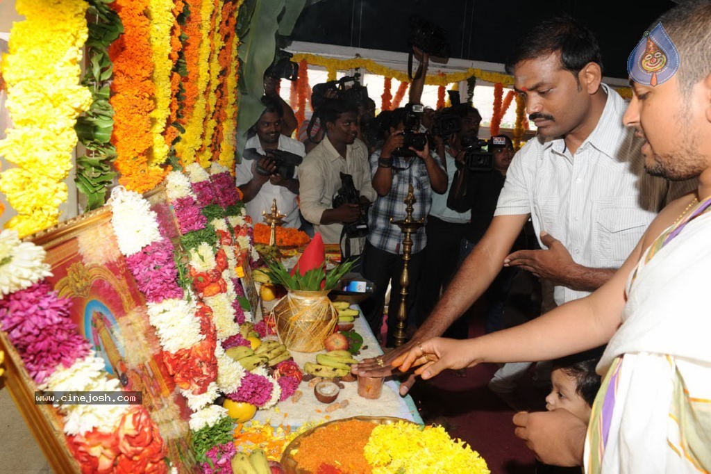 Vasul Raja Movie Opening - 74 / 100 photos