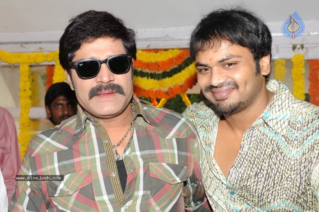 Vasul Raja Movie Opening - 96 / 100 photos