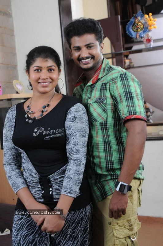 Vazhi Vidu Kanne Vazhi Vidu Tamil Movie Stills - 15 / 41 photos