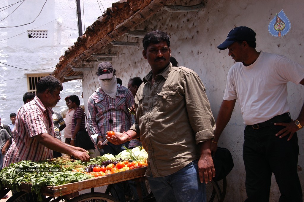 Veedu Theda Movie New Stills - 62 / 72 photos