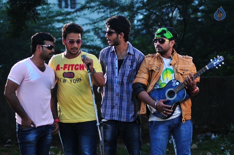 Veelaithe Premiddam Film Stils - 6 / 46 photos