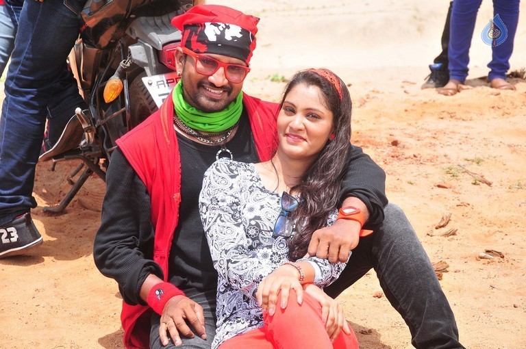 Veelaithe Premiddam Film Stils - 35 / 46 photos