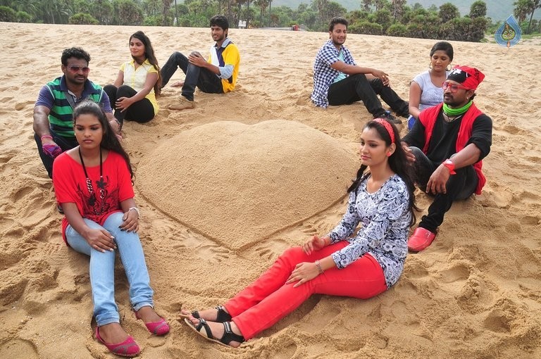 Veelaithe Premiddam New Photos - 23 / 26 photos