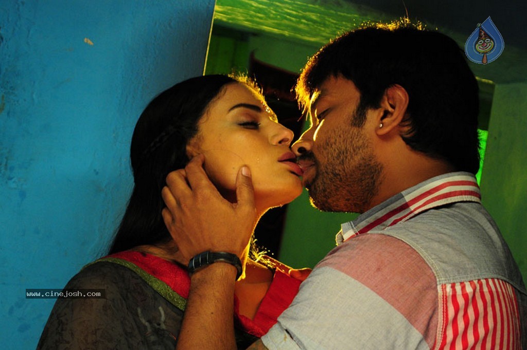 Red Mirchi Movie Stills - 24 / 74 photos