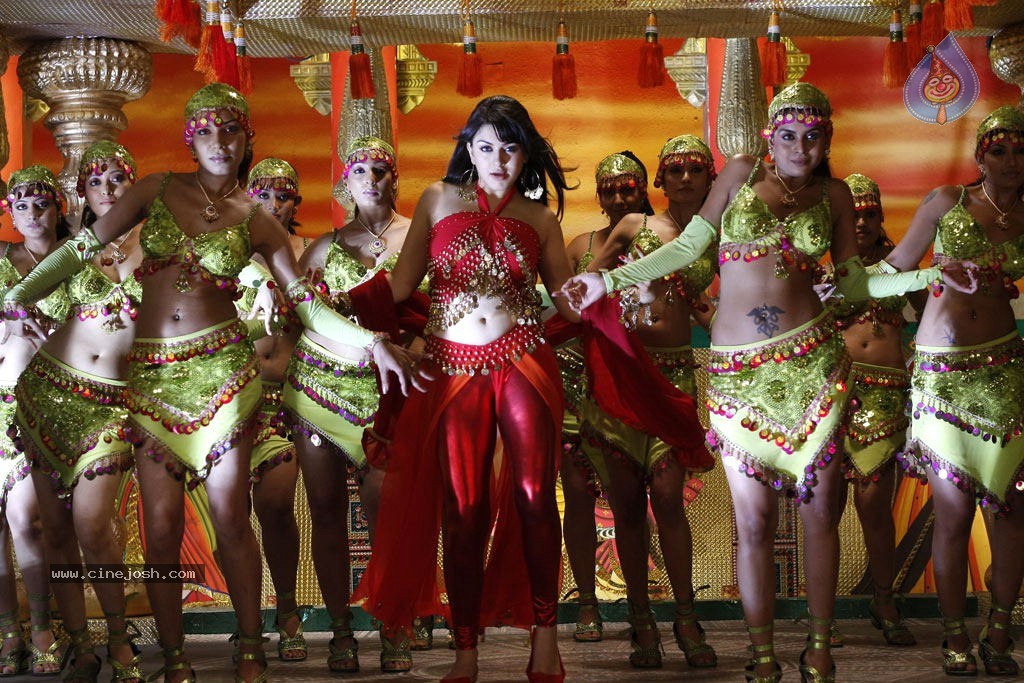 Velayutham Tamil Movie Latest Stills - 8 / 23 photos