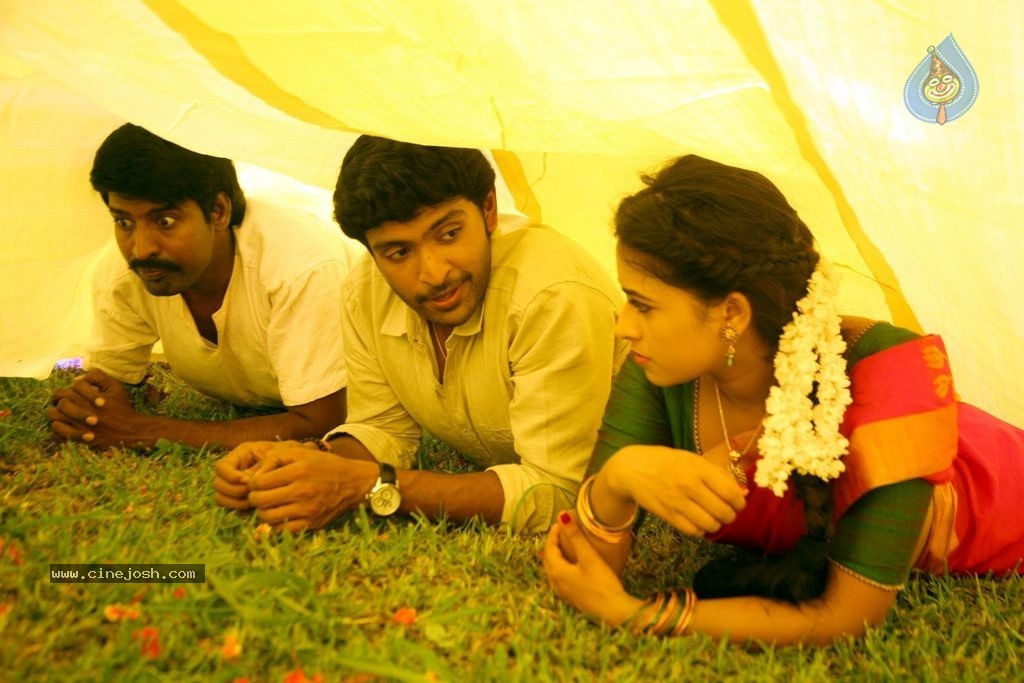 Vellakkara Durai Tamil Movie Gallery - 8 / 68 photos