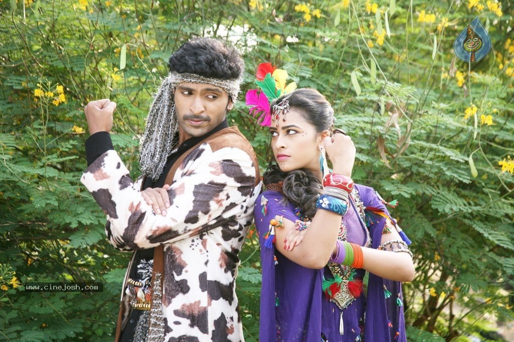 Vellakkara Durai Tamil Movie Gallery - 59 / 68 photos