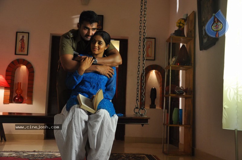 Vellore Mavattam Tamil Movie Stills  - 7 / 49 photos