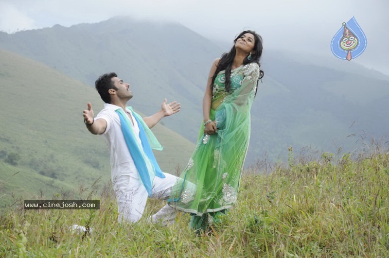 Vellore Mavattam Tamil Movie Stills  - 12 / 49 photos