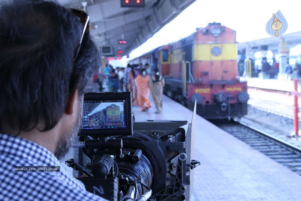 Venkatadri Express Movie Stills n Walls - 27 / 111 photos