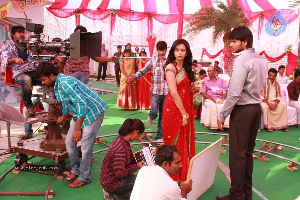 Venkatadri Express Movie Stills n Walls - 28 / 111 photos