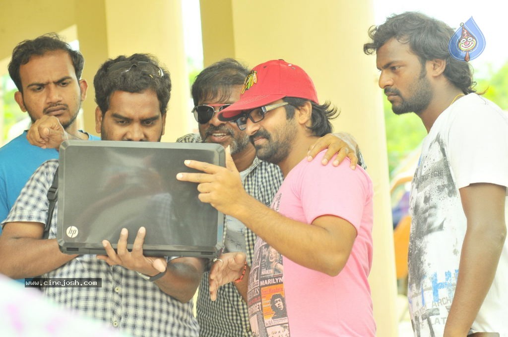 Venkatadri Express Movie Stills n Walls - 40 / 111 photos