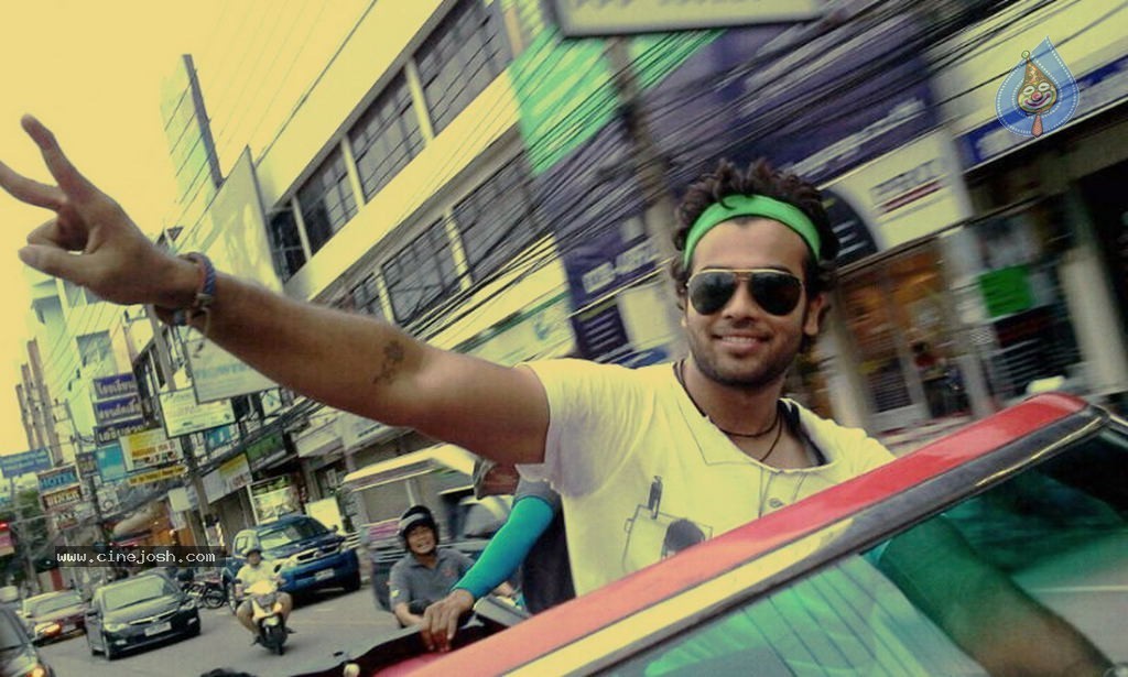 Vennela One and Half Movie Stills - 11 / 27 photos