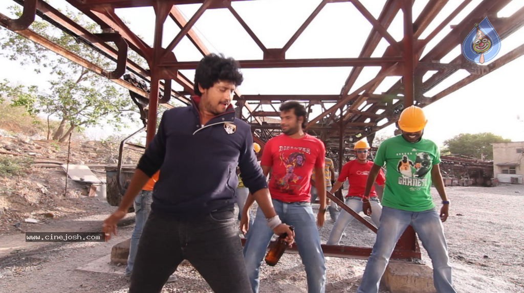 Vethika Nenu Naa Ishtamga Movie Stills - 30 / 33 photos