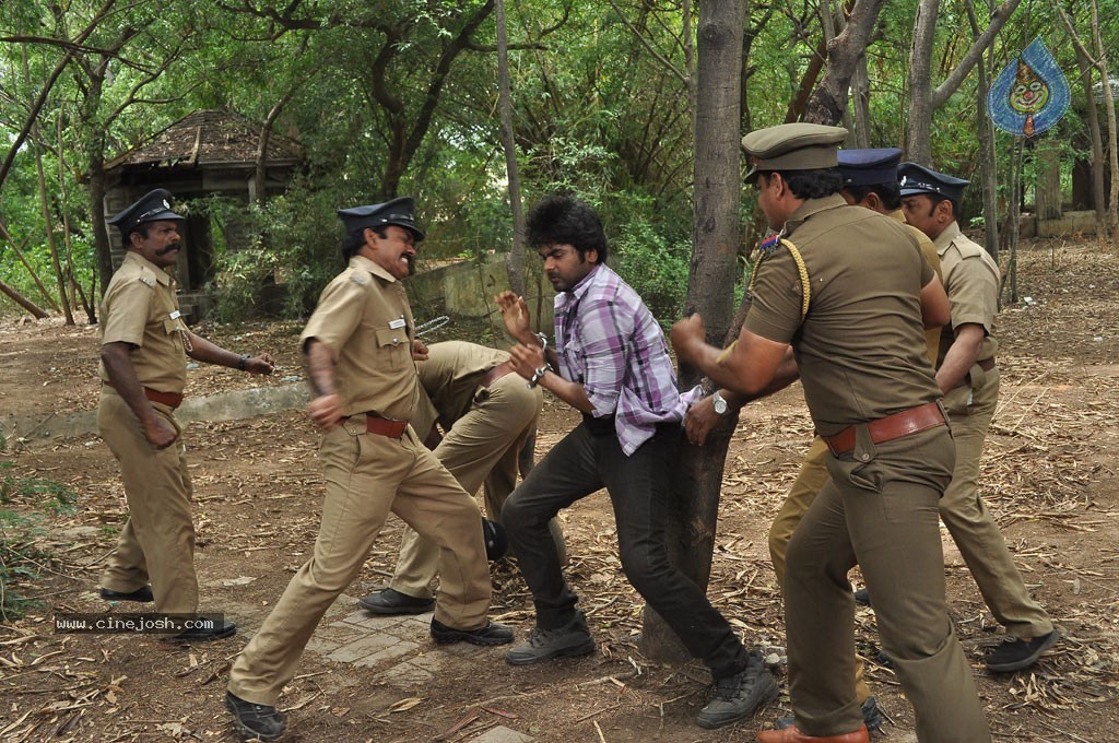 Vetkathai Kettal Enna Tharuvai Tamil Movie Stills - 50 / 81 photos