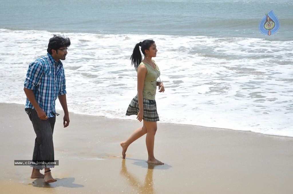Vetkathai Kettal Enna Tharuvai Tamil Movie Stills - 58 / 81 photos