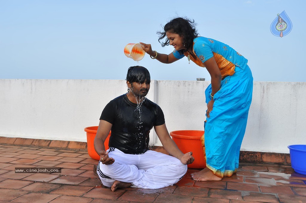 Vetkathai Kettal Enna Tharuvai Tamil Movie Stills - 66 / 81 photos