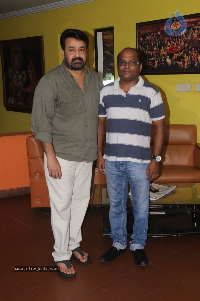 Vetrimaran IPS Tamil Movie Stills - 22 / 89 photos